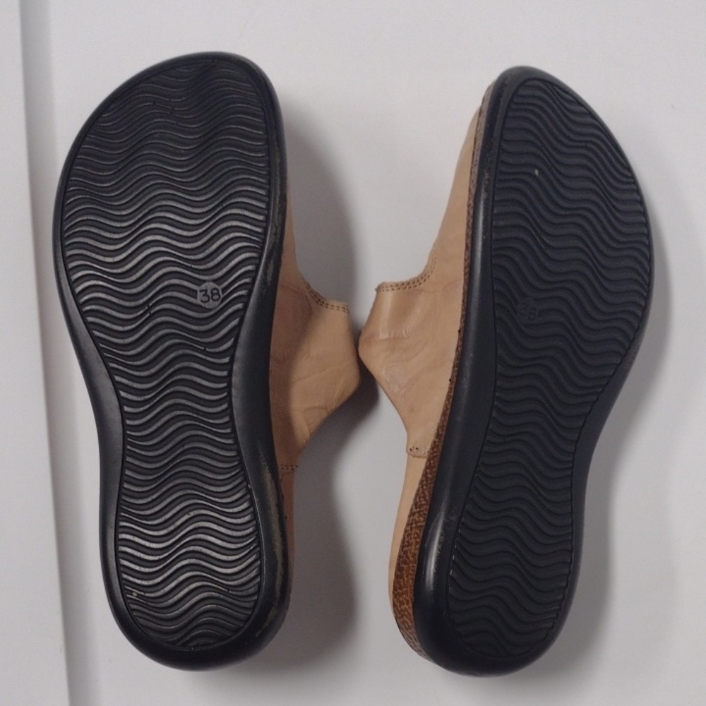Tan Leather Mules Comfortable Clogs - Picture 8 of 9